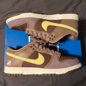 Nike X Undefeated Dunk Low Canteen